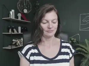 Vivian_Heart  live sex cam