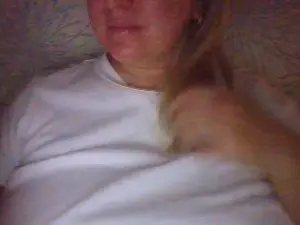 Laughter_xxx  live sex cam