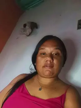 Shanell_love4  live sex cam