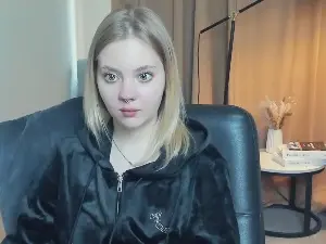 ElfriedaMcclees  live sex cam