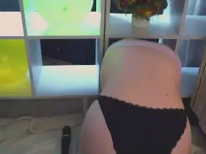 LynneForster  live sex cam