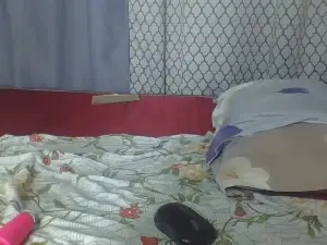 Ebonyshanti  live sex cam