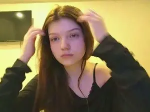 HollieDaquila  live sex cam