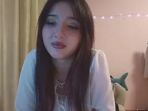 NohemiMcfatter  live sex cam