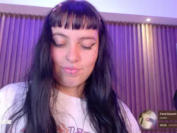 LucySmith7  live sex cam