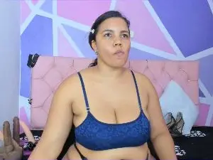 Horny_HouSex  live sex cam