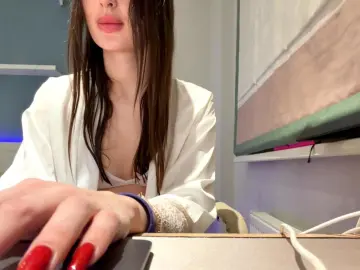 LeishaProbert  live sex cam