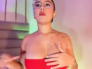 MeganQueen_  live sex cam