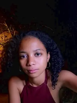 NickiFrenchy  live sex cam