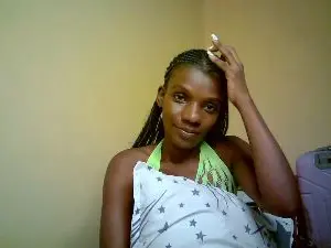 Petitelavishey1  live sex cam