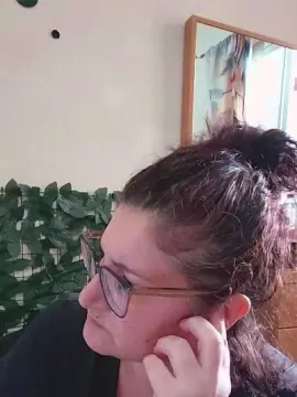 Rosita42  live sex cam