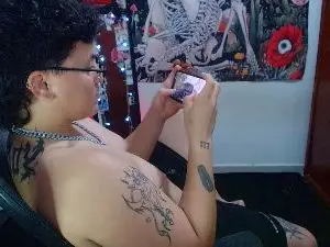 Franki_reich  live sex cam