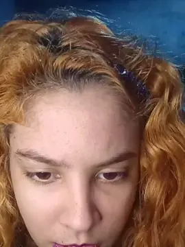 Cintiaferraz22  live sex cam