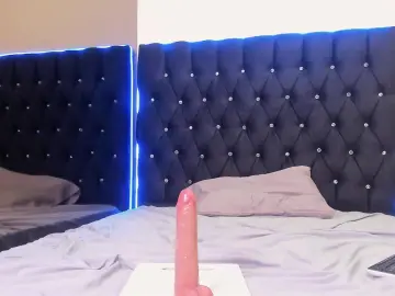 Mimi4xs  live sex cam