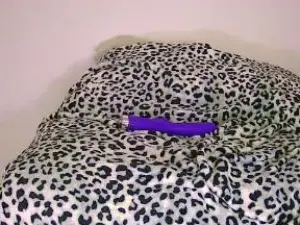 Laura_orq  live sex cam