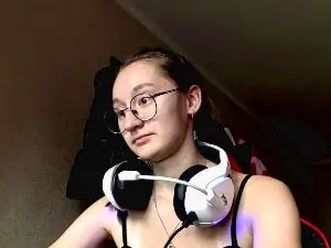 LorraineWalkes  live sex cam