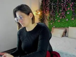 SarahDeyvis  live sex cam