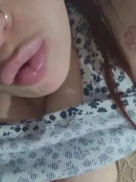 Luluu28  live sex cam