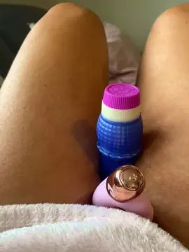 Missirelandx  live sex cam