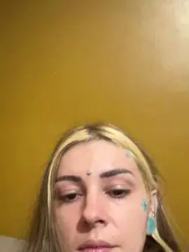 Candyfrozen  live sex cam