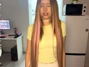 KatriceOstby  live sex cam