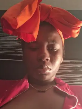 Cinnamon2000  live sex cam