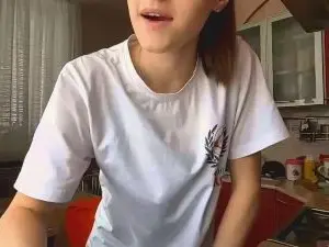 KindraVasta  live sex cam