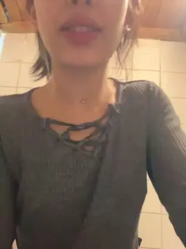 Anahi50  live sex cam