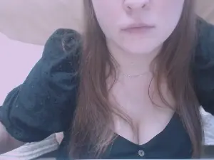 Bettyb7  live sex cam