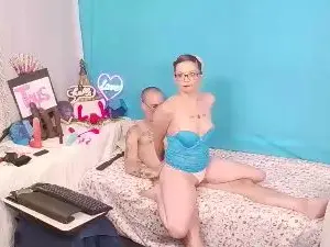 CandyGanja86  live sex cam
