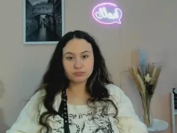 LatrishaArrant  live sex cam