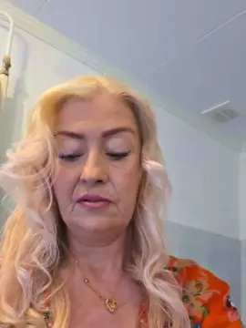 Lisalustjouw1  live sex cam