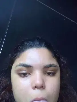 Cliaclara  live sex cam