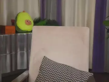 NylaZomorodi  live sex cam