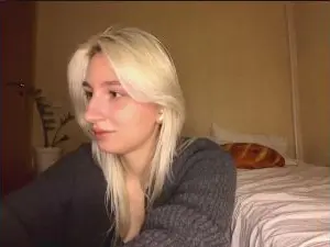 GenesisElder  live sex cam