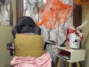 Hera_goddes_  live sex cam