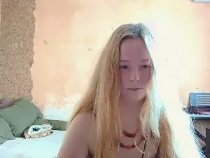 MickeyAnway  live sex cam