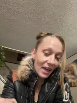 Redneckbarbie91  live sex cam