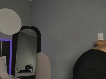 Emily_Beltons  live sex cam