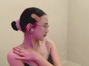 JuliaMaugeri  live sex cam