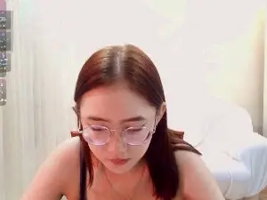 JuliaMaugeri  live sex cam