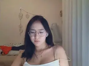 JuliaMaugeri  live sex cam