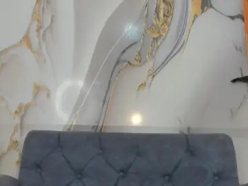 Ruby_RedMoon  live sex cam