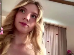 SHY_XOXO  live sex cam