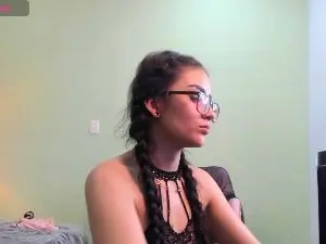 Vixen_yess  live sex cam