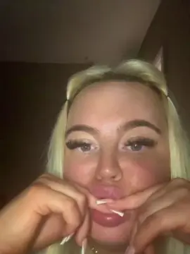 Bbeholx  live sex cam