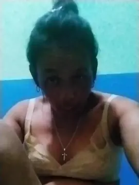 Francine19  live sex cam