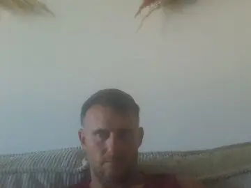 La_louloutte  live sex cam