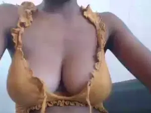 Harenah555  live sex cam