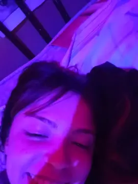 Lunaaluneraa  live sex cam